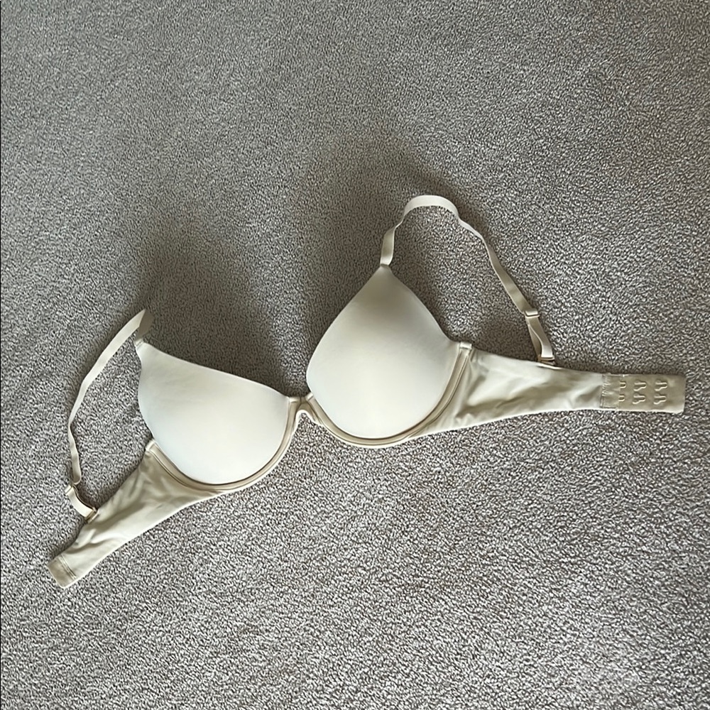 SKIMS - Demi Bra - Cream/Nude - Size 32 D (Could Fit B Cup or C Cup Wearers) - Picture 10 of 12